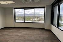 81. Suite 700