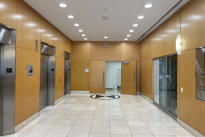 16. Lobby