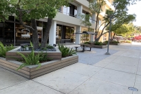 17. Plaza