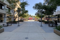 18. Plaza