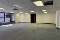189. Suite 303