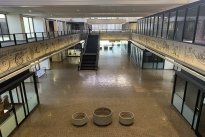 36. Lobby