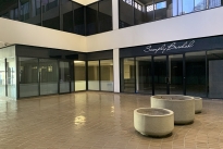 25. Lobby