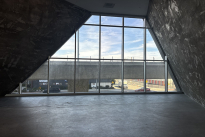 34. Lobby