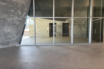 33. Lobby
